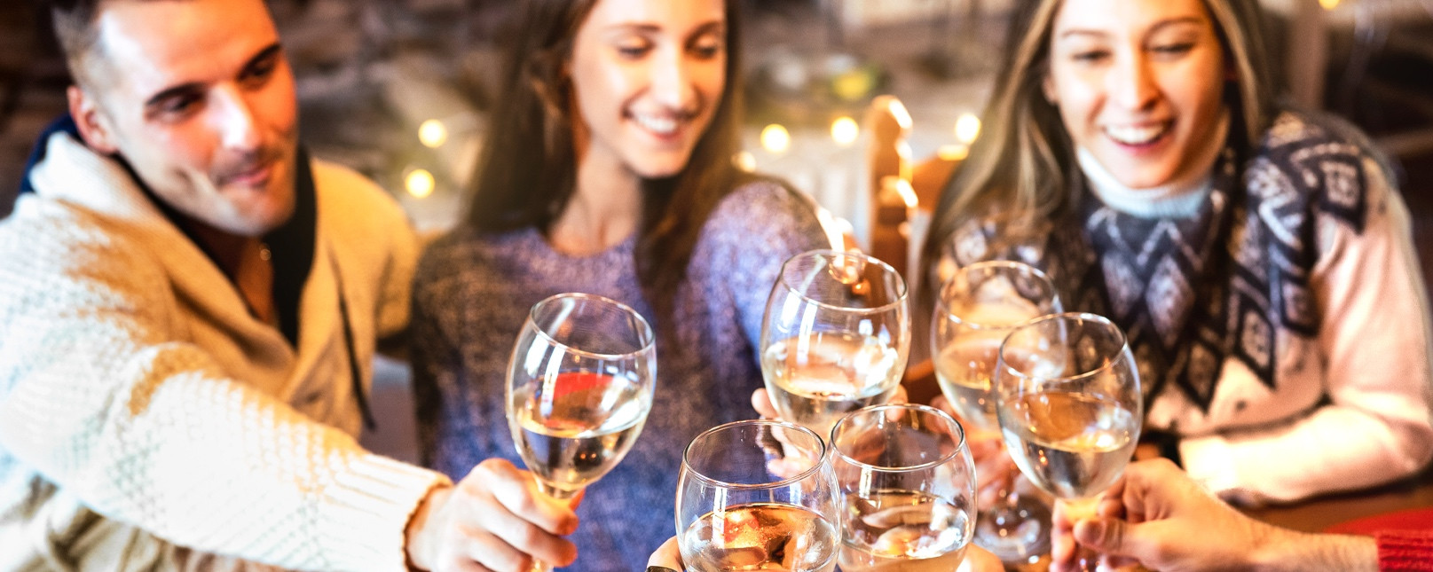 friends enjoying drinks at a bar